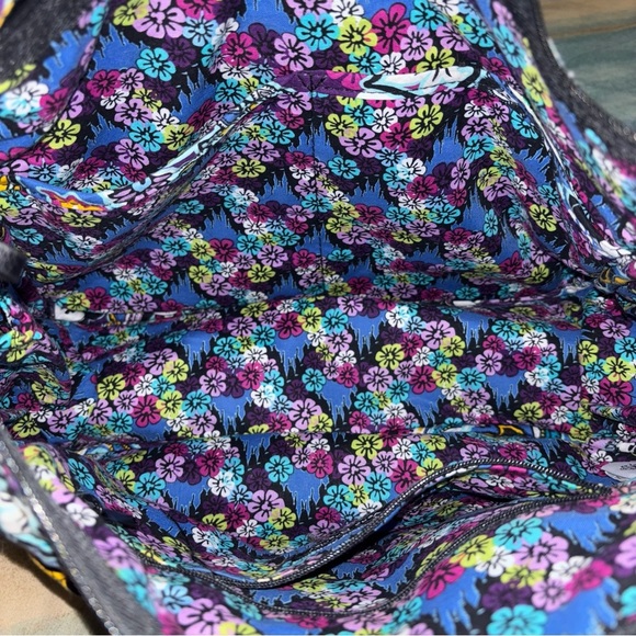 Vera Bradley Disney MICKEYS PAISLEY CELEBRATION Large On The Go Crossbody Purse - Picture 5 of 7